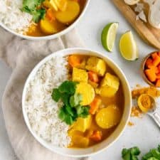 Vegan Yellow Curry with Potatoes and Tofu-image