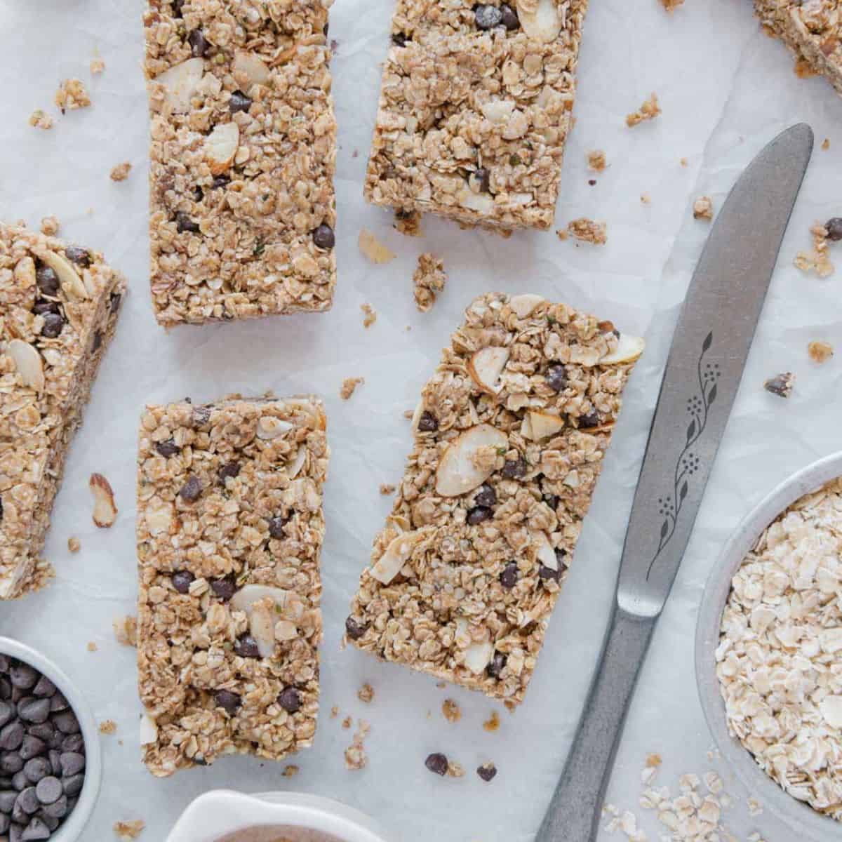 Pumpkin Chocolate Chip Chai Bars (Healthy Granola Bar Recipe)